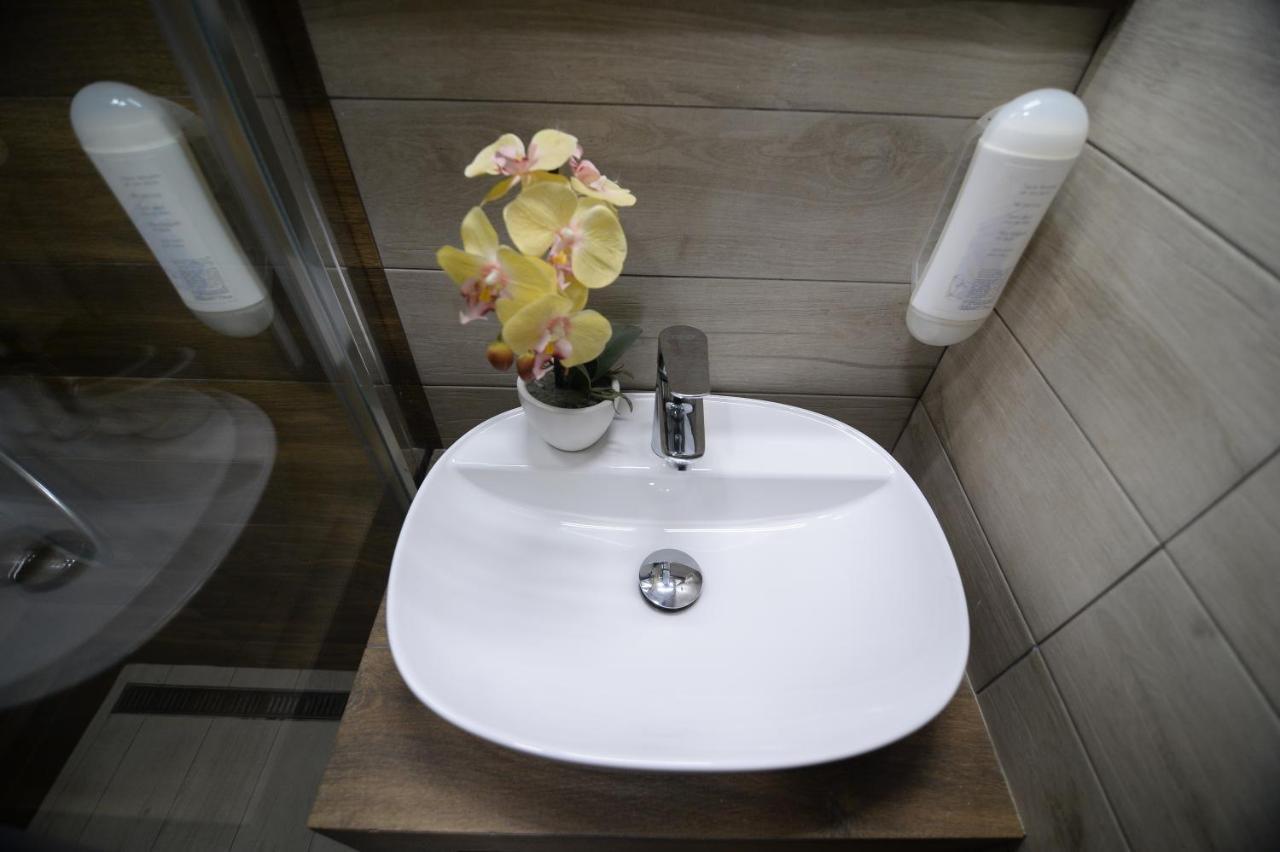 Apartmani Carolija Lucani エクステリア 写真