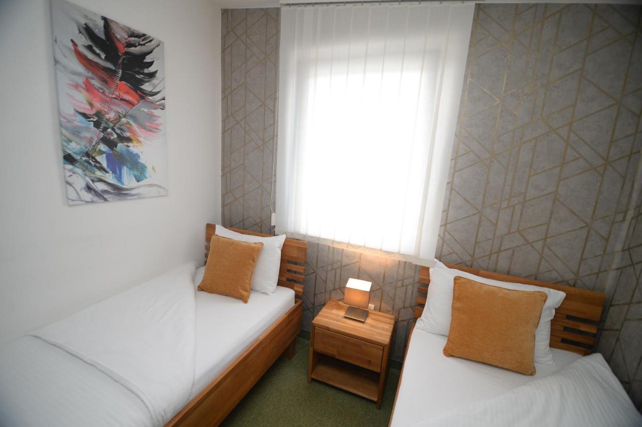 Apartmani Carolija Lucani エクステリア 写真