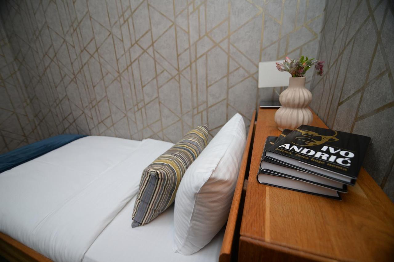 Apartmani Carolija Lucani エクステリア 写真