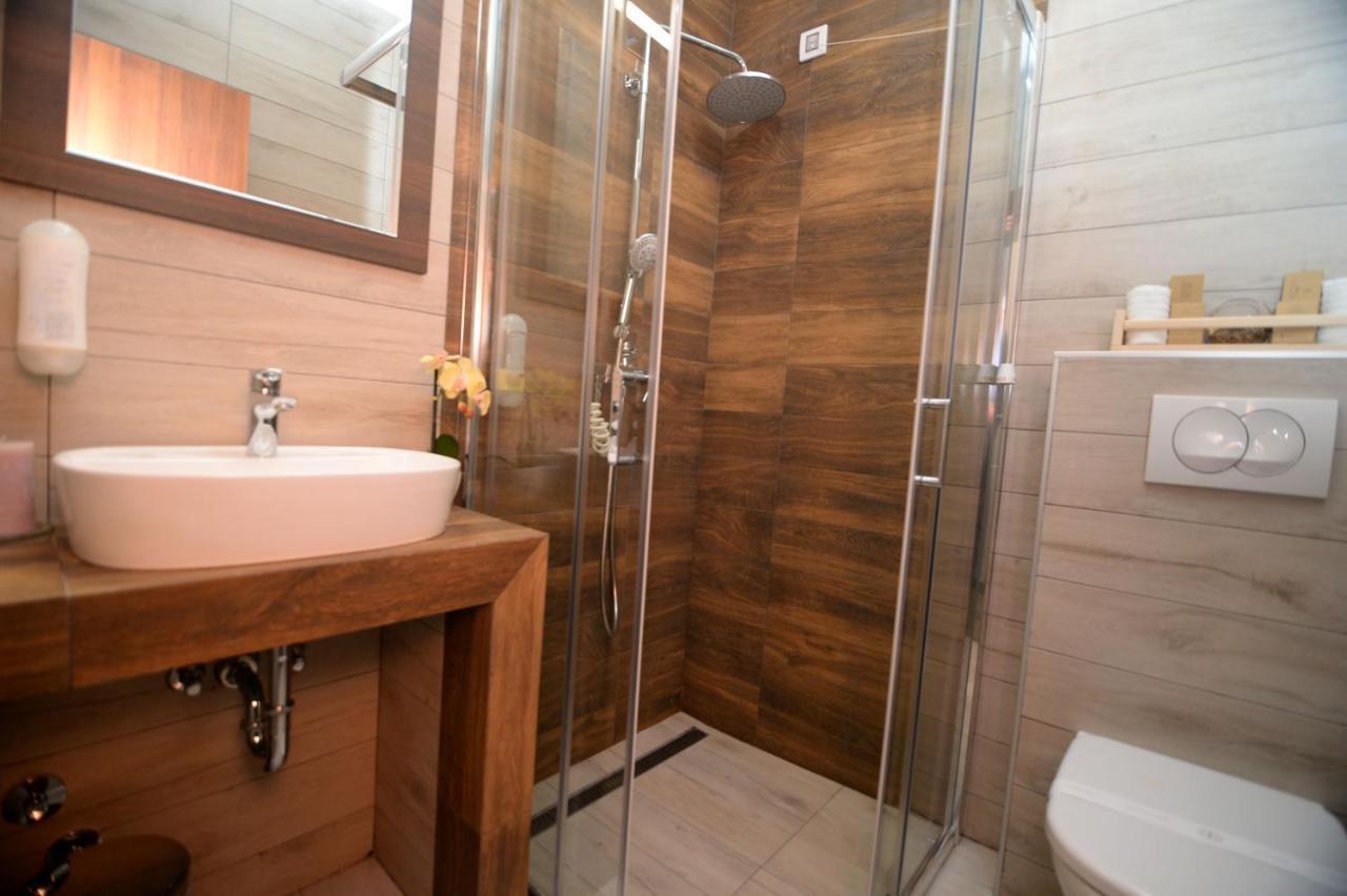 Apartmani Carolija Lucani エクステリア 写真